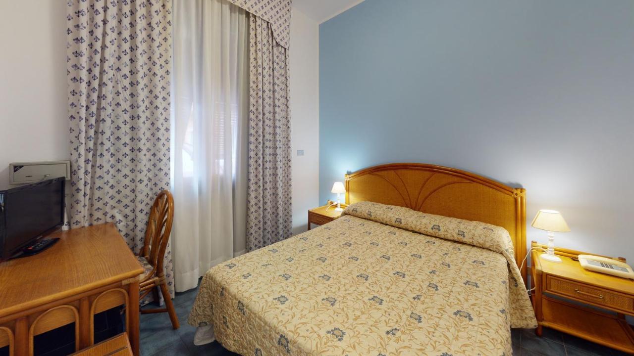 Hotel Zunino سبوتورنو المظهر الخارجي الصورة
